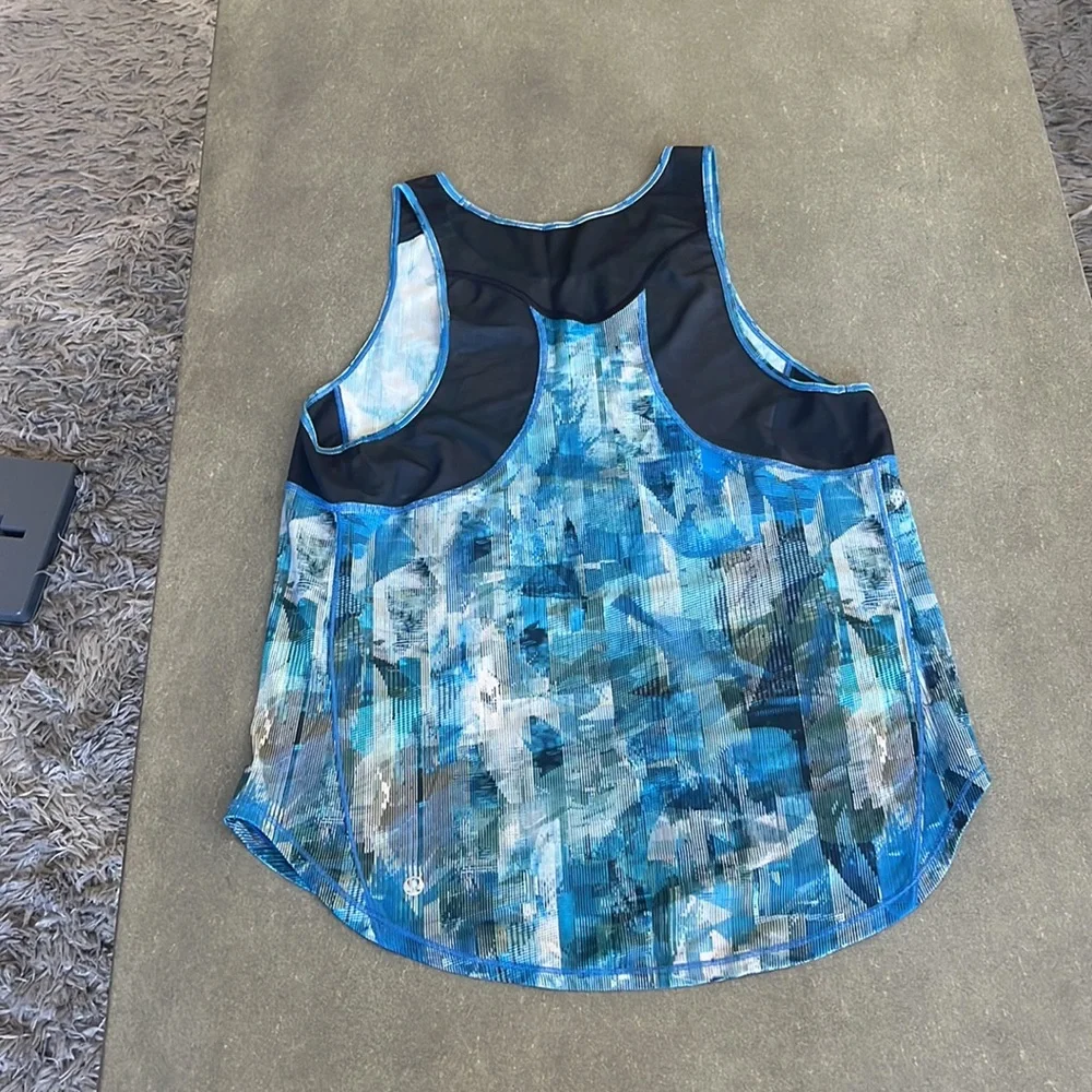 Womens Lululemon Tank Top - Picture 2 of 3